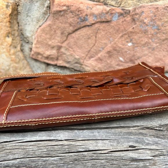 Jesslyn Blake Brown Cognac Eco Leather Wristlet Clutch Basket Weave - Picture 4 of 10